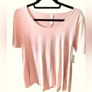 Lularoe size small peachy pink Perfect T.‎ NWT. Yummy cottony feel.